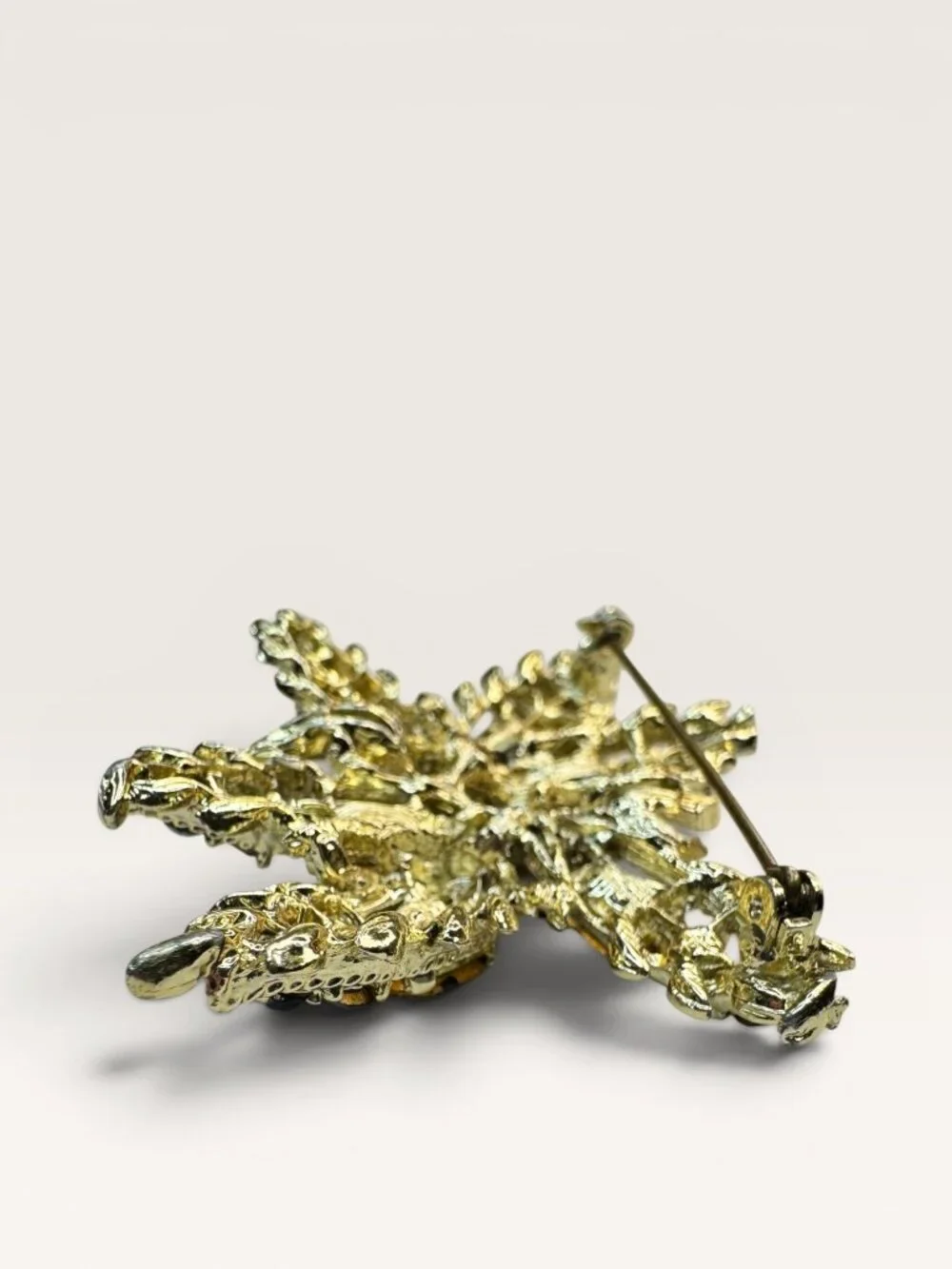 1950s Green Blue Crystal Gold Tone Abstract Foliage Brooch Vintage